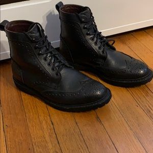 Allen Edmonds 8 EE Black Long Branch Boots